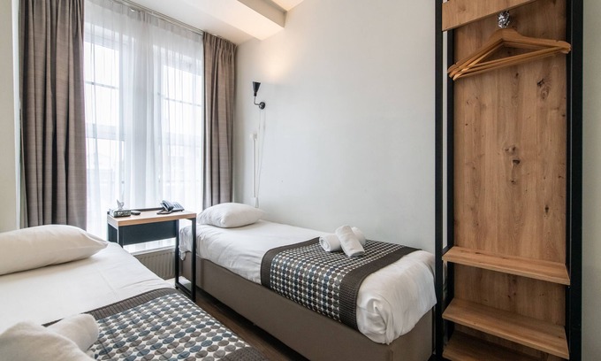 Canal Ring Hotel | Acostar Hotel