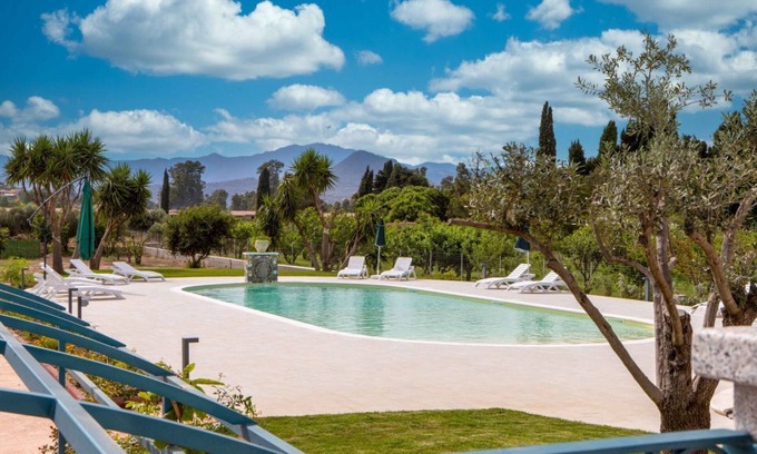 Cardedu Apartamento | Acquamarina n.5 in residence with swimming pool just 50m from the sea.