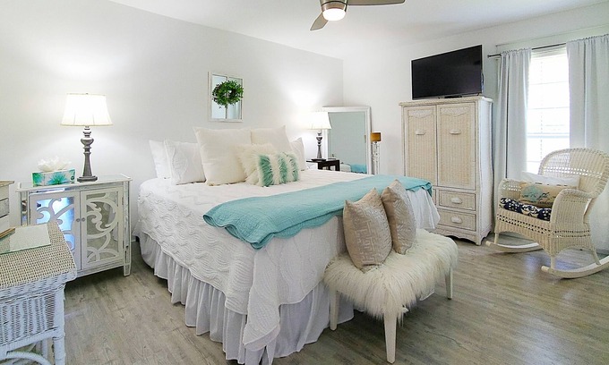 Summer Breeze Condominio | Across From Beach, 4 Pools, Hot Tub, Tennis Courts, Mini Golf, Horizon South