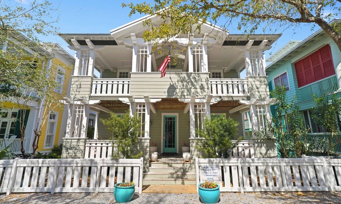Seaside Cabaña | Across from Pool, Amazing Porches & Tower in Seaside proper, + 2 Adult Bikes!