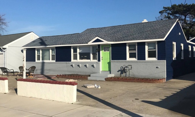 Lower Township Casa | Across the street from the beach!
