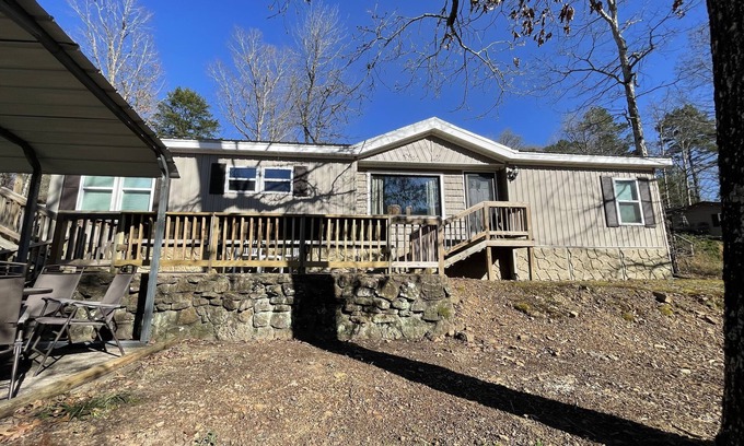 Drasco Casa | Across the street from Greers Ferry Lake, very quiet area.