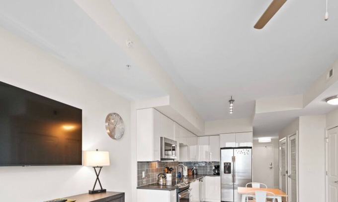 Third Ward Condominio | ACS-1804-Uptown Charlotte-Studio w/ Roof Top Pool