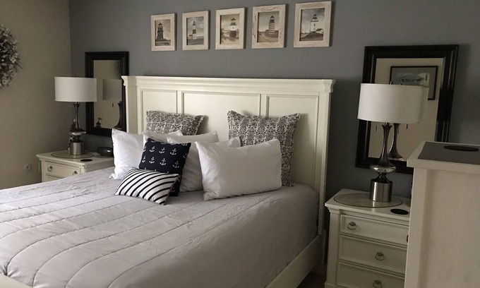 Laguna Woods Condominio | Luz Brillante Limpio Cómodo-Activo 55+ Vida de la tercera edad