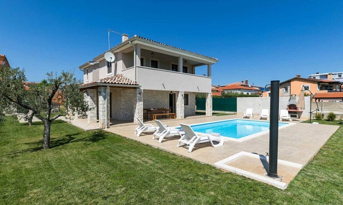 Novigrad Villa | Villa Angelina by Villas Guide