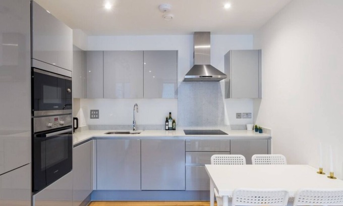South Acton Apartamento | Acton Town & Acton Mainline New Build One Bedroom Apartment with Balcony