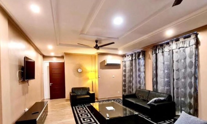 Kumasi Apartamento | AD Courts