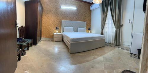 F-7 Sector Casa | AD Guest House