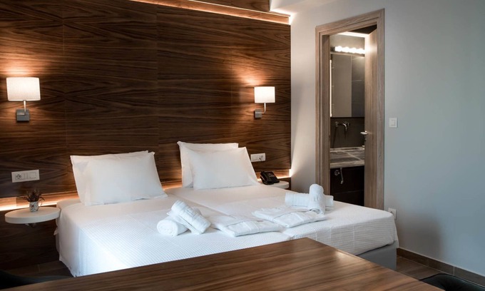 Makrigianni Hotel | AD Luxury Rooms & Suites