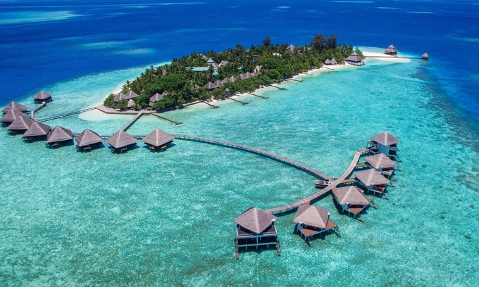 Rannalhi Hotel | Adaaran Club Rannalhi - 45 Minutes away from Male by Speedboat