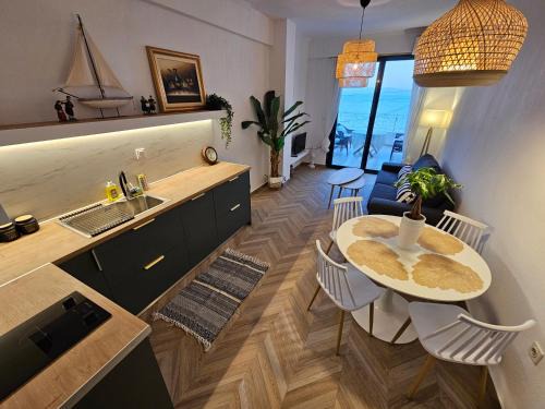 Nea Potidaia Casa | Adam's place - Cosy apartment by the sea