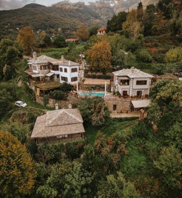 Mouresi Casa | Adama