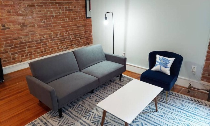 Adams Morgan Cama Y Desayuno | Adams Morgan, Charming, 1 Bedroom Walk Everywhere!