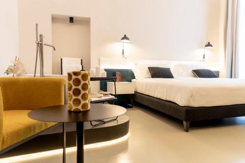 Naples City Centre Casa | AdAram Suites