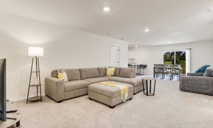 Florida Panhandle Apartamento | Bright and Spacious 4 Bed/2 Bath
