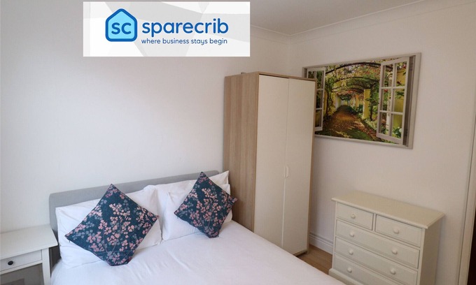 Runnymede Chalet De Esquí | Addlestone, Cosy Three Bedroom House