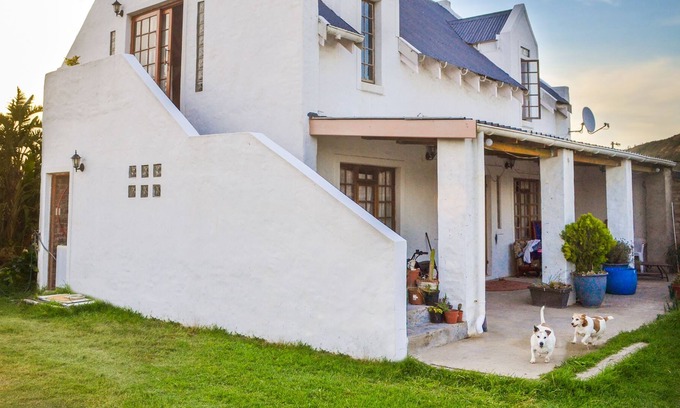 Colchester Casa | Addo Park View Ndlovu