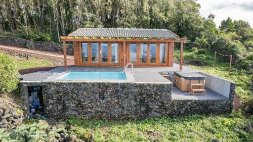 Madalena Casa | Adega da Quinta - Casa da Ioio