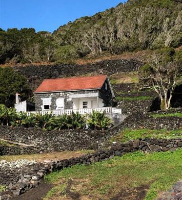 Lajes do Pico Apartamento | Adega do Golfinho