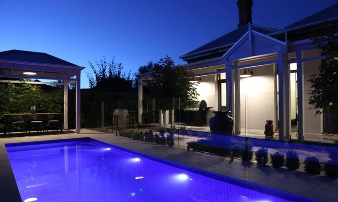 Fullarton Apartamento | Adelaide 5 Star Luxury Pool Villa Apartment at Hollidge House