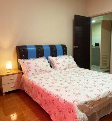 Baharu Apartamento | Adelea Staycation w Netflix Marina View