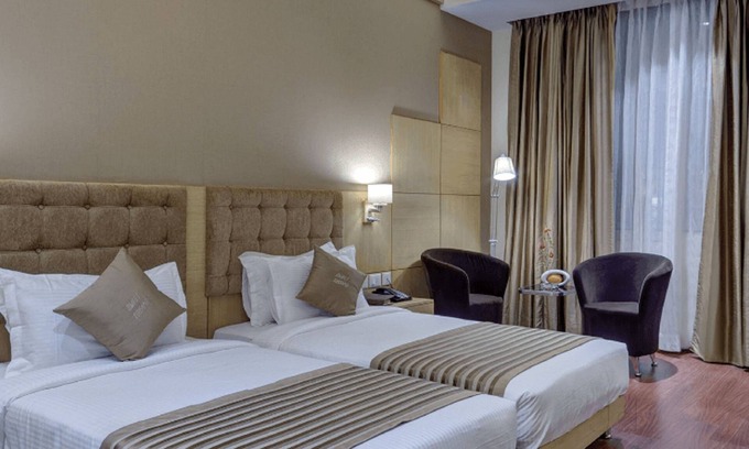 Neemrana Hotel | Adhunik Hotel Neemrana