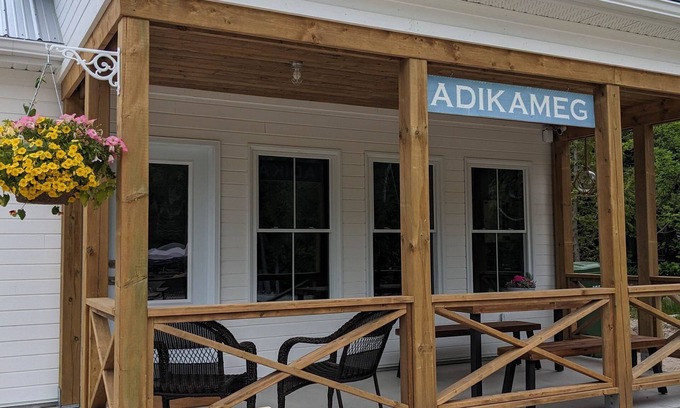 Sauble Beach Cabaña | Adikameg Cottage - Sauble Beach