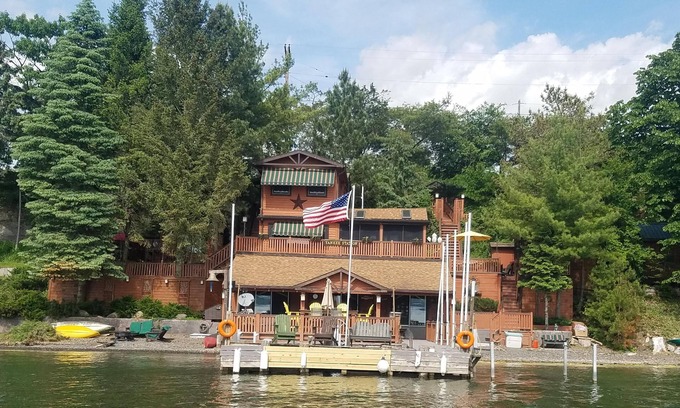 Town of Ledyard Cabaña | Adirondack Cottage en el hermoso lago Cayuga