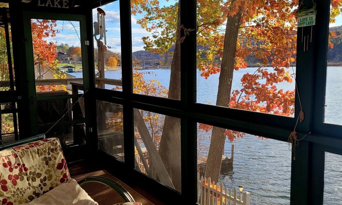 Lake George Casa | Casa del lago de 4 dormitorios en el agua en Dunhams Bay Lake George