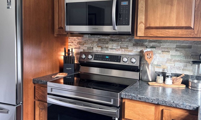 Lake Luzerne Casa | Adirondack getaway—Located halfway between Saratoga Springs & Lake George!