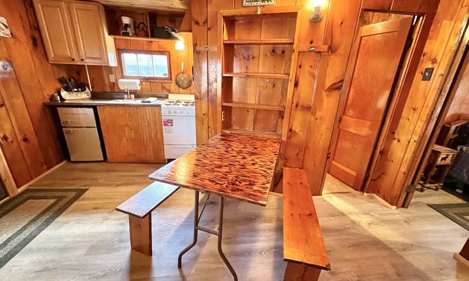 Indian Lake Cabina | Adirondack Lake Cabins