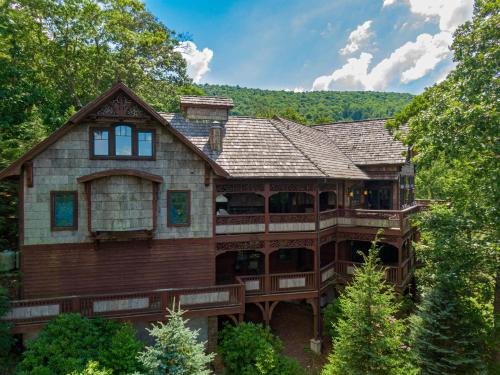 Boone Casa | Adirondack