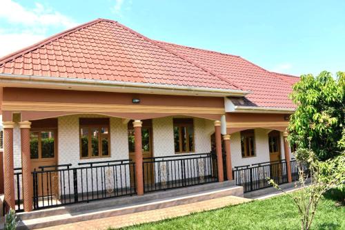 Kichwamba Casa | ADM Guest Houses