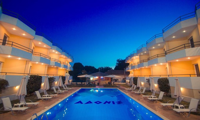 Mytikas Apartamento | Adonis Hotel