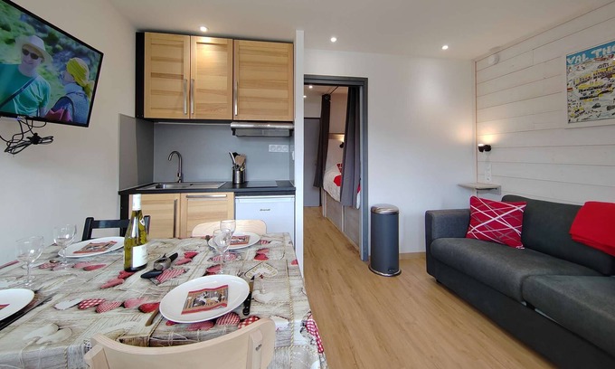 Val-Thorens Apartamento | adorable 23m² studio, with east-facing balcony, breathtaking view of the snow-covered mountains...
