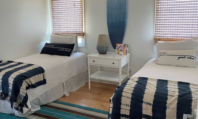 Cat Hill Casa | Adorable Beach House in S. Bethany 3BDR + Loft and Perfect Sunset Views