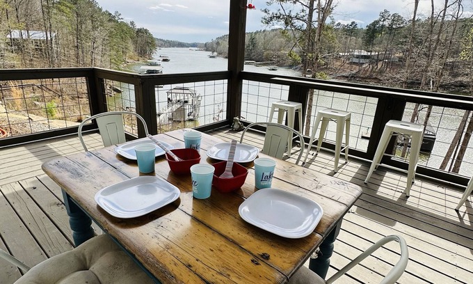 Logan Cabina | Adorable Cabin on Smith Lake in AL. Beautiful views and comfy living for you!