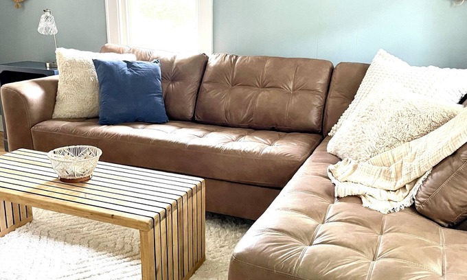 Frankfort Cabaña | Adorable cottage in Frankfort, walkable to town and the beach!