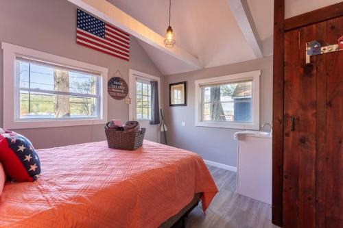 Alton Bay Casa | Adorable Cottage with stunning Lake Views