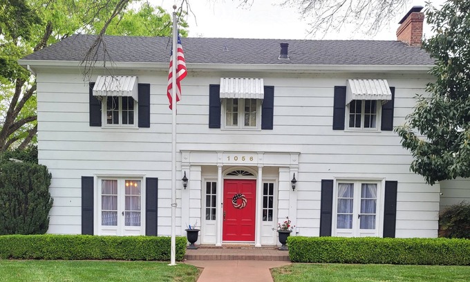 Chico Apartamento | Adorable historic carriage house across from Bidwell Park