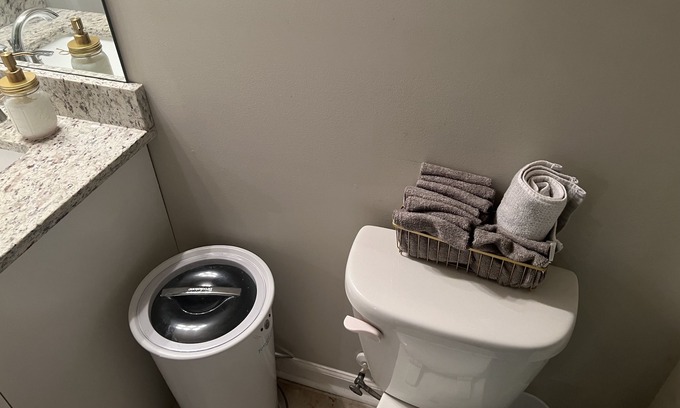 Lilburn Apartamento | Adorable private studio in quiet neighborhood