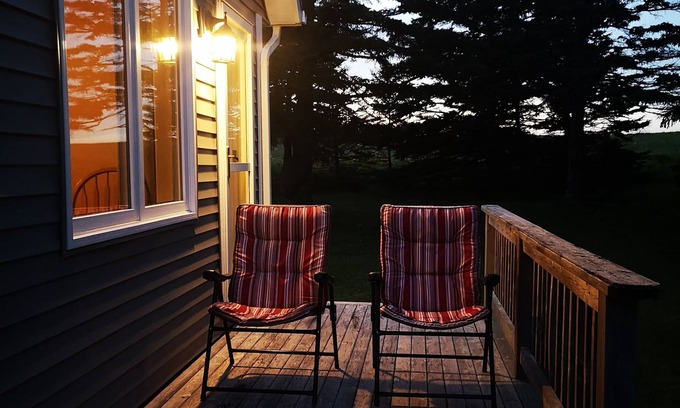 North Rustico Apartamento | Adorable waterfront 1-bedroom place with BBQ grill