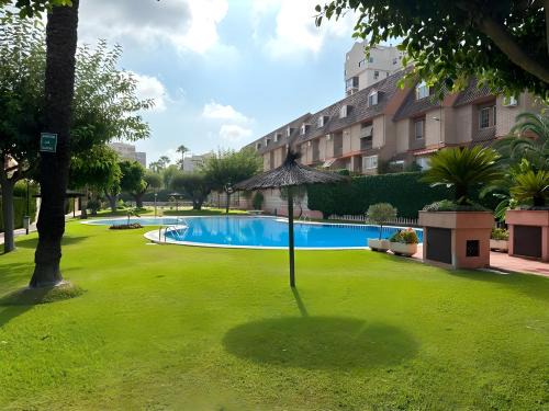 Cabo de las Huertas Casa | Adosado con piscina en la playa