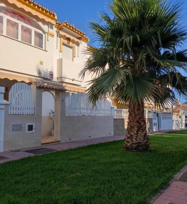 Torre de Benagalbon Casa | Adosado frente a la Playa
