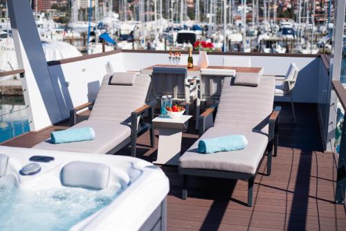 Seca Casa | Adria Portorož Luxury Houseboat