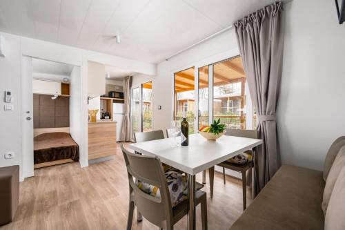Lovrecica Otro | Adriamar Mobile Homes in Camping Park Umag
