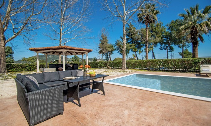 Ayios Kirikos Villa | Adriana Di Levante