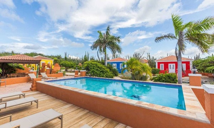 Mon Pos Casa | Adults-Only Casita w/King Bed, Pool, BBQ & Nature Views Near Aruba Nat’l Park!