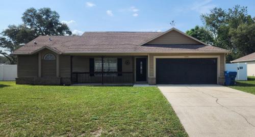Spring Hill Casa | Adv. Coast: 4/2, Near Springs, Beach, Big Fenced Yard