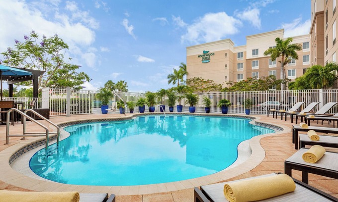 Biggar Hotel | Adventure Awaits! 3 Cozy Units w/Kitchen, Pool